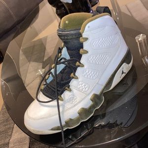 Jordan retro 9s